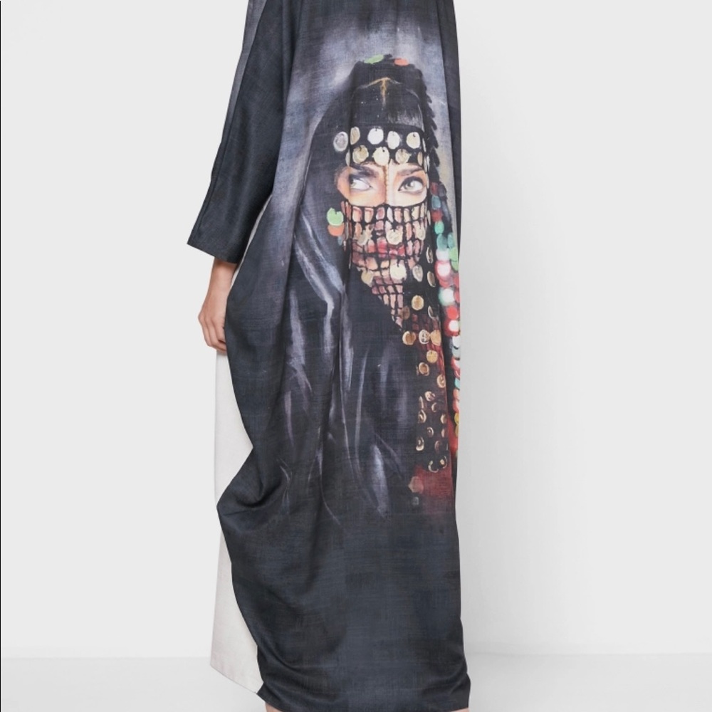 Printed maxi dress - long sleeves - worn one time only